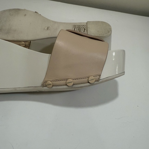 Tory Burch Cream and White 3-1/4” Wedge Sandals (sz 8.5) - Picture 8 of 8